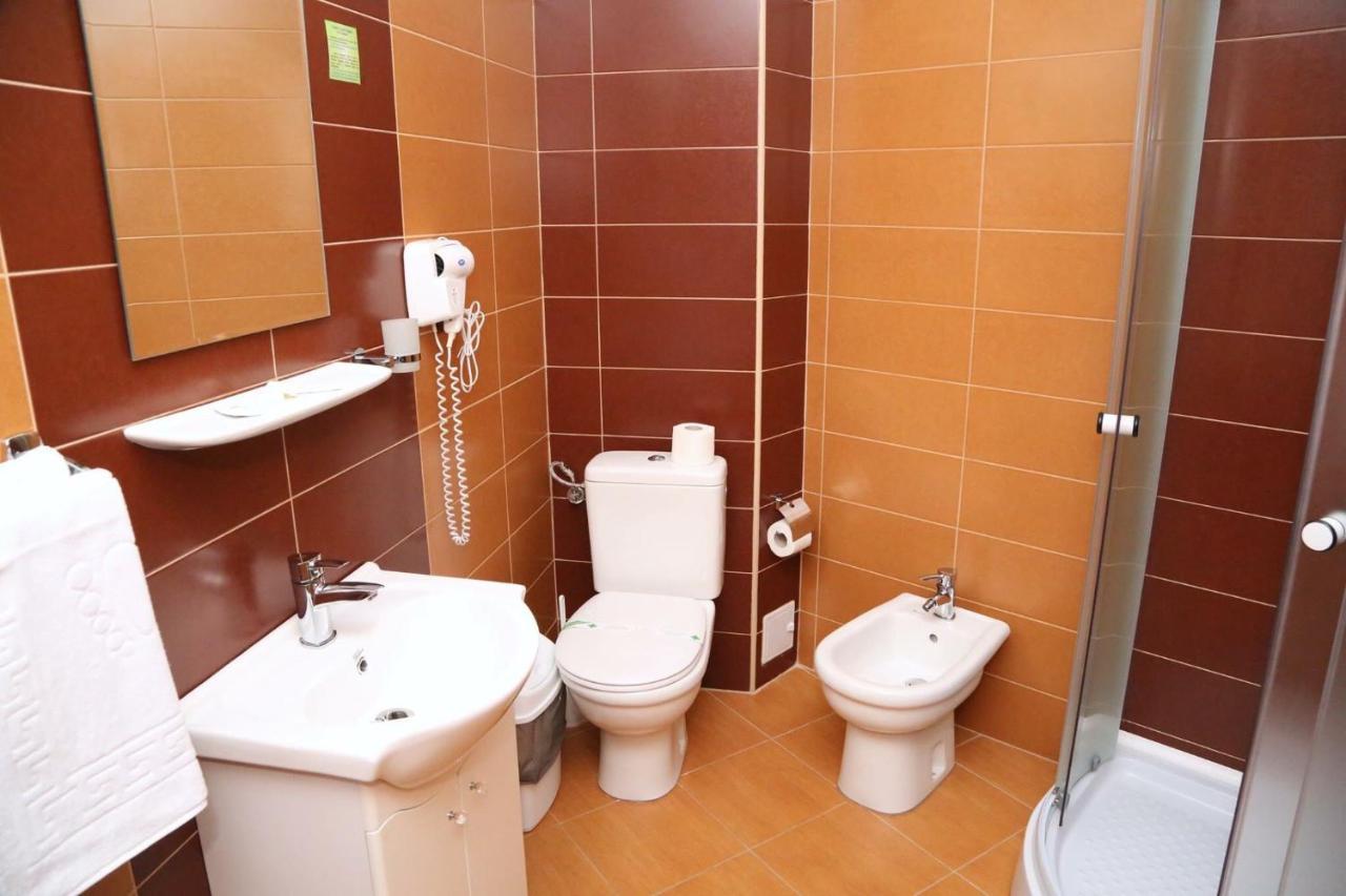Hotel Crystal Palace Râmnicu Vâlcea 외부 사진