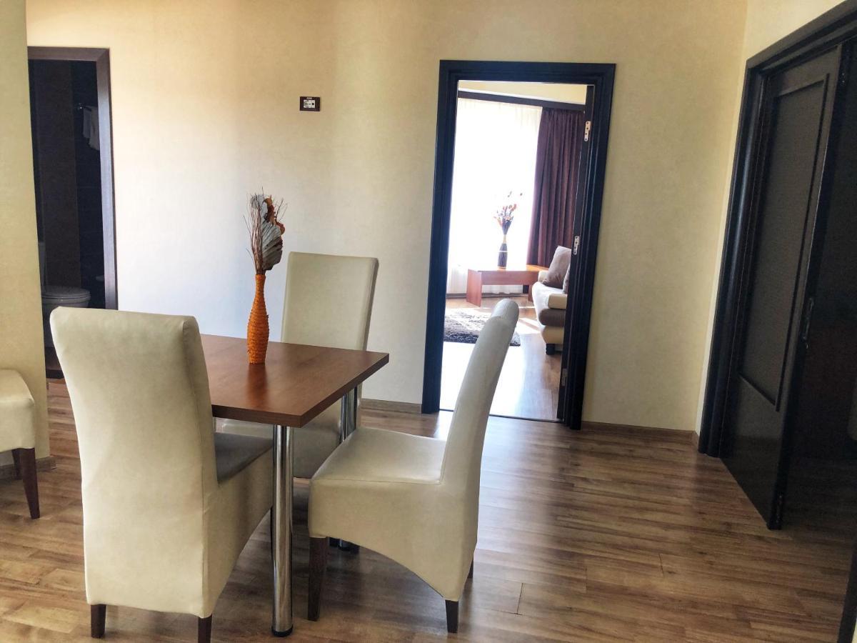 Hotel Crystal Palace Râmnicu Vâlcea 외부 사진