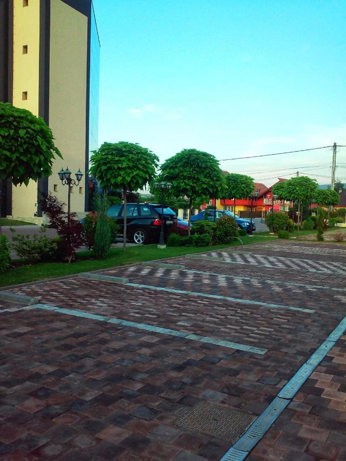 Hotel Crystal Palace Râmnicu Vâlcea 외부 사진